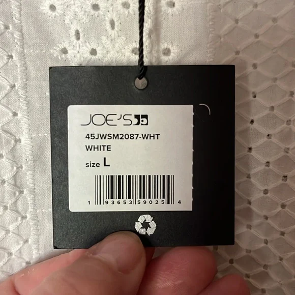 Joe’s Eyelet top w/ puff sleeves - large - Picture 5 of 6